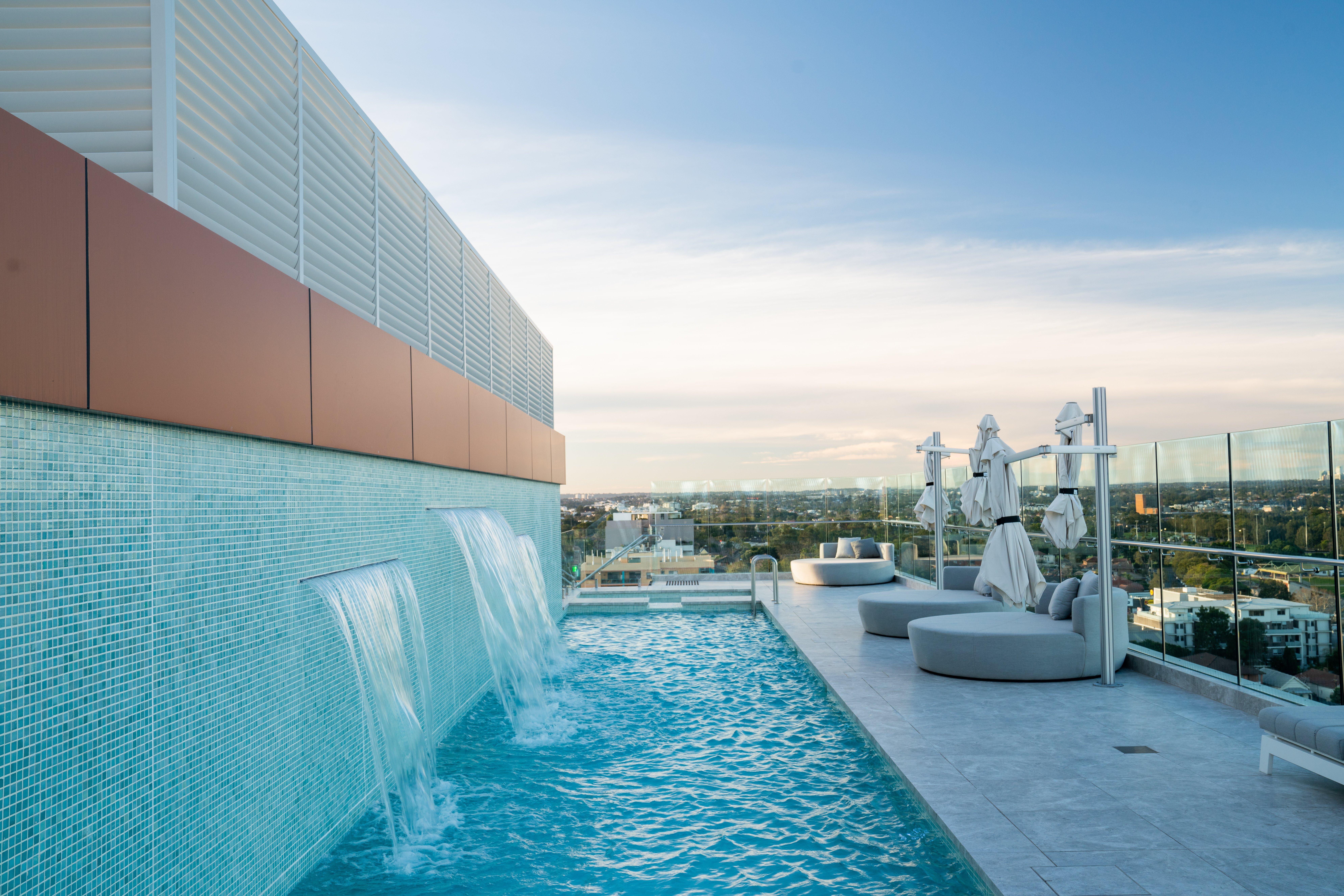 Crowne Plaza Sydney Burwood By Ihg Hotel Екстериор снимка