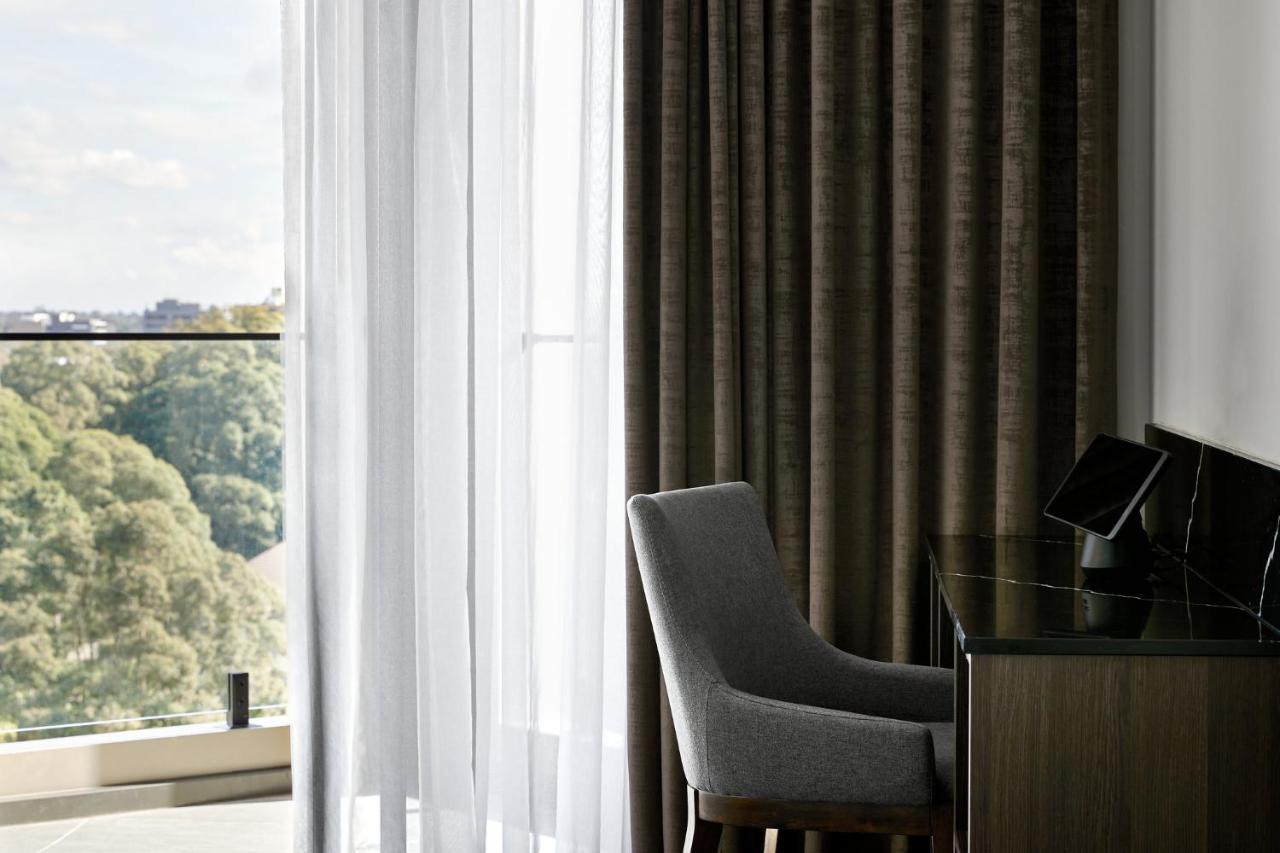 Crowne Plaza Sydney Burwood By Ihg Hotel Екстериор снимка