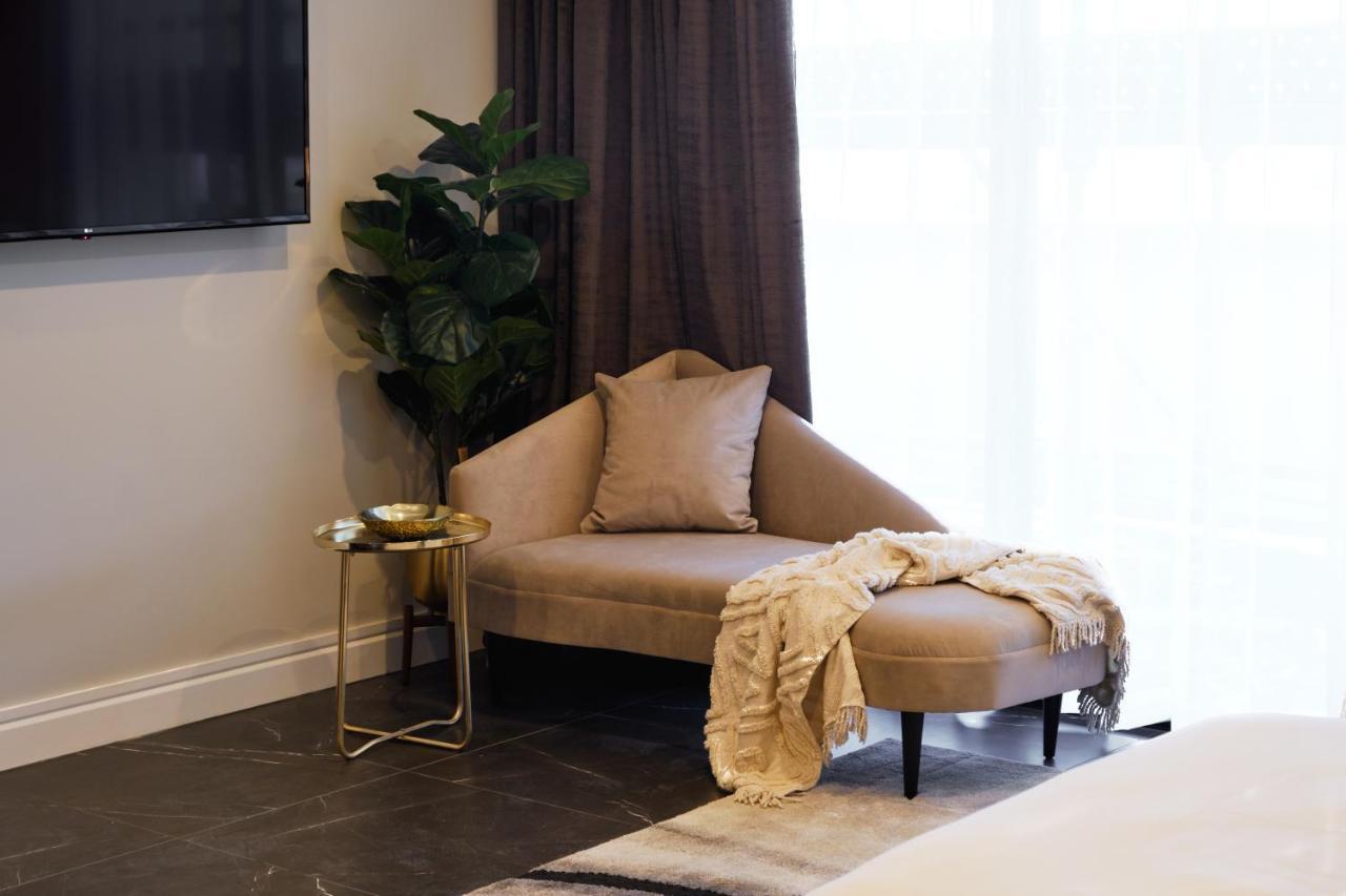 Crowne Plaza Sydney Burwood By Ihg Hotel Екстериор снимка